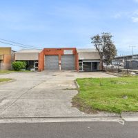 1 42 industria low Res-2